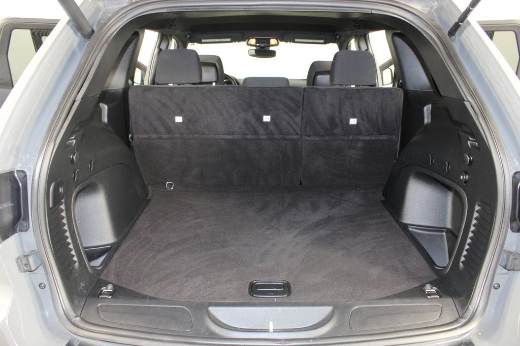 2021 Jeep Grand Cherokee Freedom