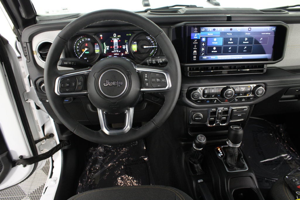 2025 Jeep Wrangler 4xe Sahara