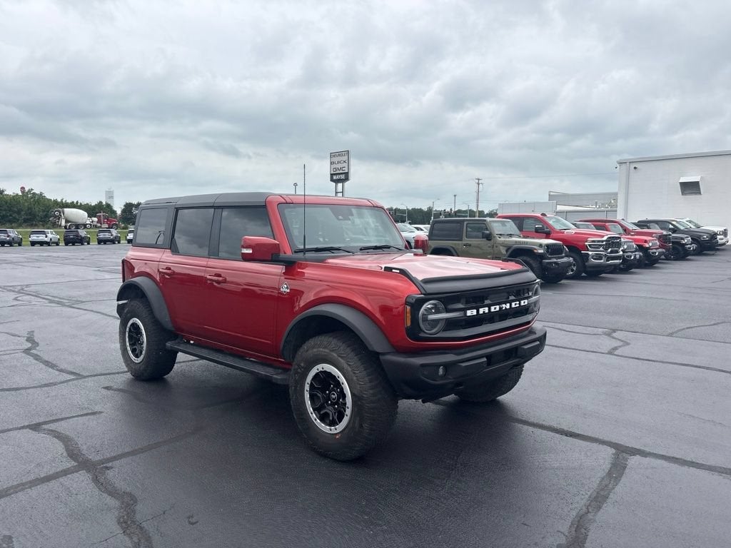 2023 Ford Bronco Base