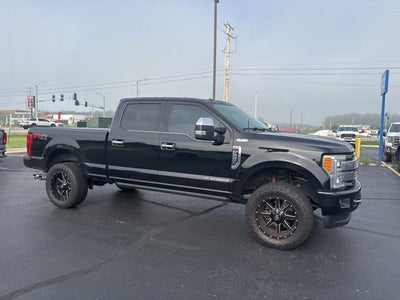 2017 Ford Super Duty F-250 SRW Lariat