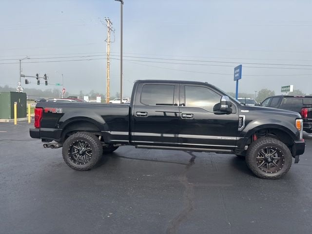 2017 Ford Super Duty F-250 SRW Lariat
