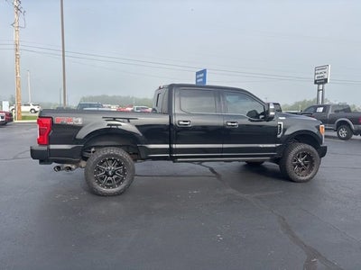 2017 Ford Super Duty F-250 SRW Lariat