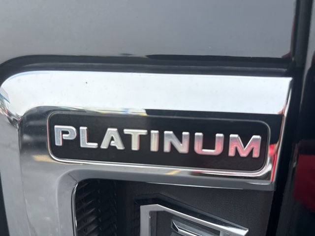 2017 Ford Super Duty F-250 SRW Lariat