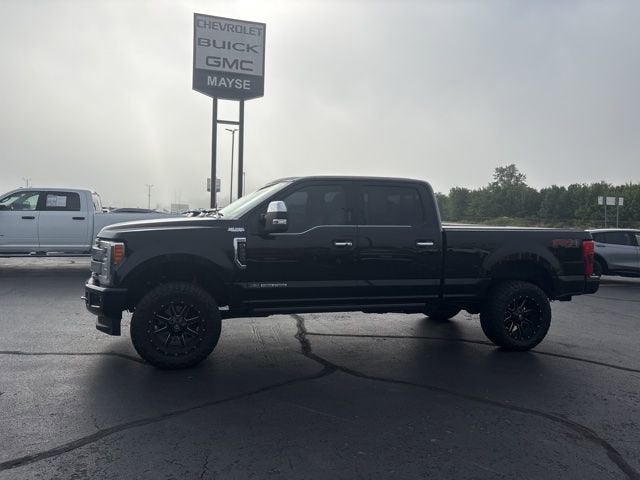 2017 Ford Super Duty F-250 SRW Lariat