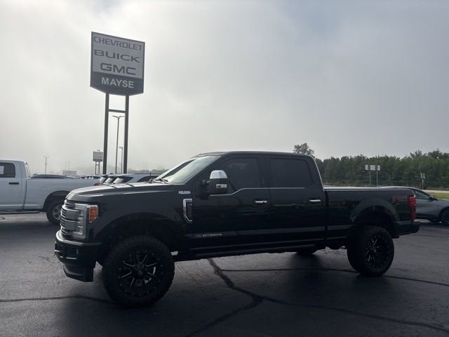 2017 Ford Super Duty F-250 SRW Lariat