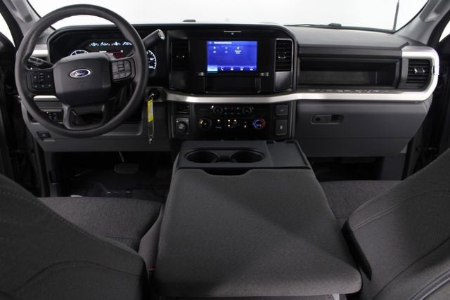 2025 Ford Super Duty F-350 SRW XL