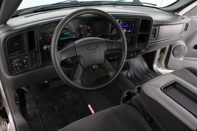 2005 Chevrolet Silverado 1500 Base