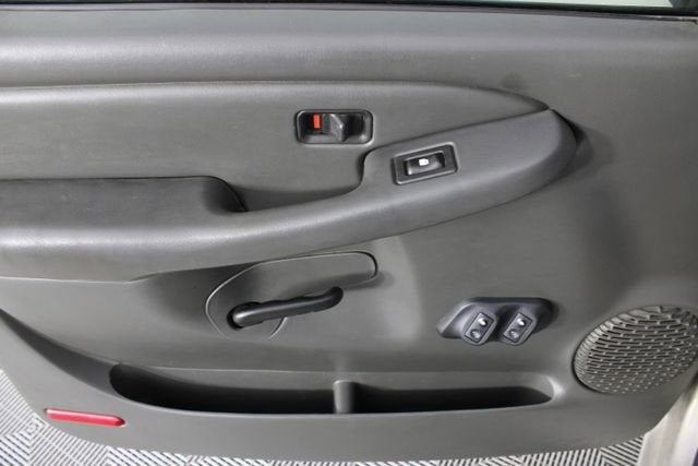 2005 Chevrolet Silverado 1500 Base