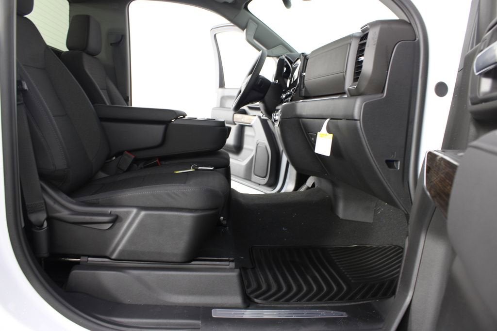 2026 GMC Sierra 3500 HD Chassis Cab SLE
