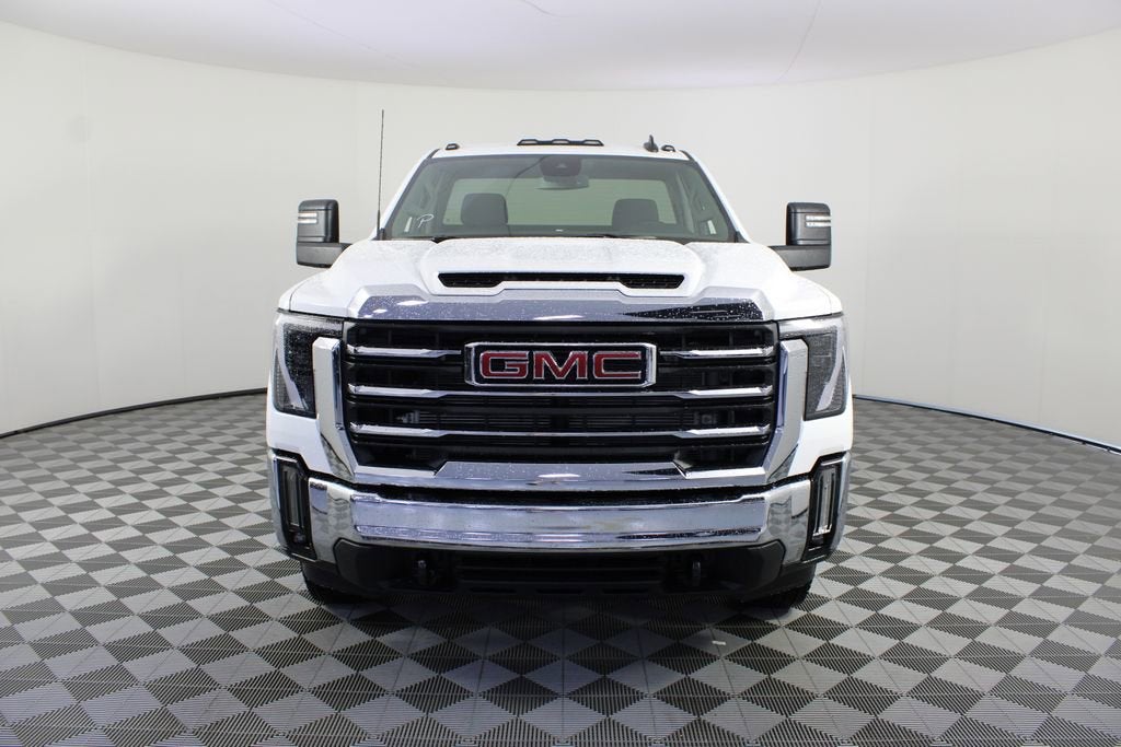 2026 GMC Sierra 3500 HD Chassis Cab SLE