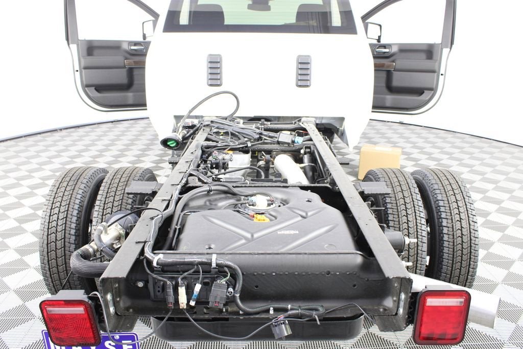 2026 GMC Sierra 3500 HD Chassis Cab SLE