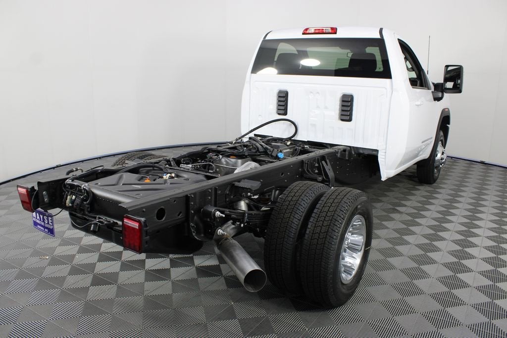 2026 GMC Sierra 3500 HD Chassis Cab SLE