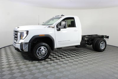 2026 GMC Sierra 3500 HD Chassis Cab SLE