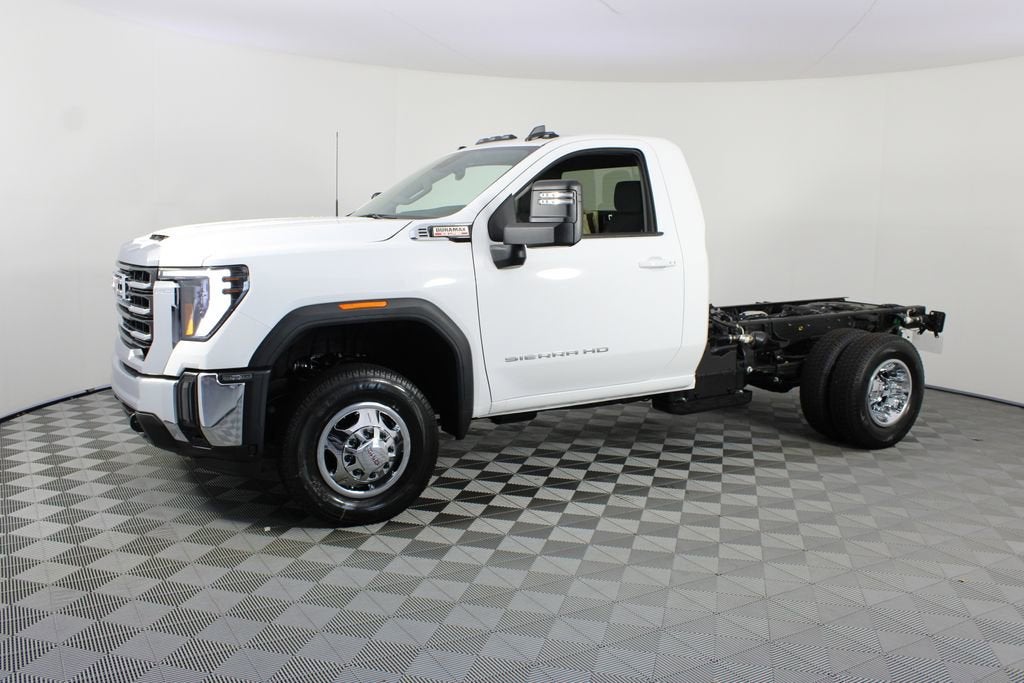 2026 GMC Sierra 3500 HD Chassis Cab SLE