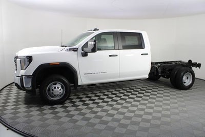 2026 GMC Sierra 3500 HD Chassis Cab Pro