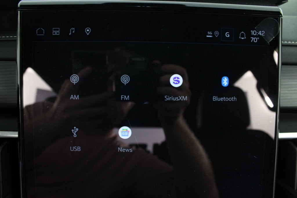 2027 GMC Acadia Elevation