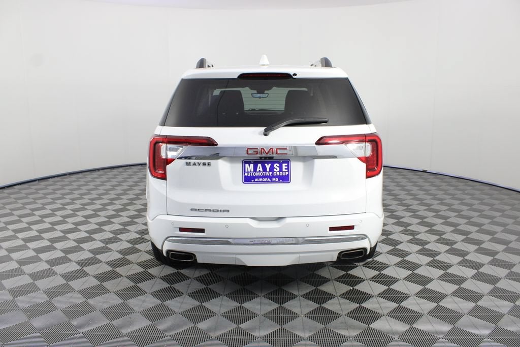 2023 GMC Acadia Denali