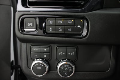 2027 GMC Yukon XL AT4