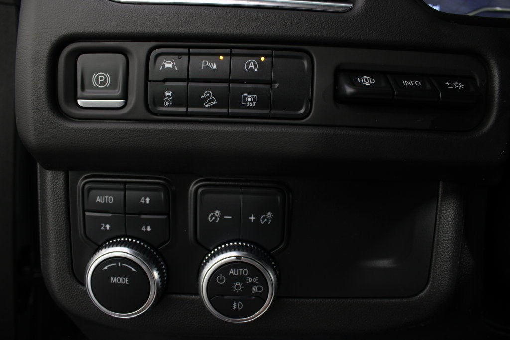 2023 GMC Yukon XL AT4