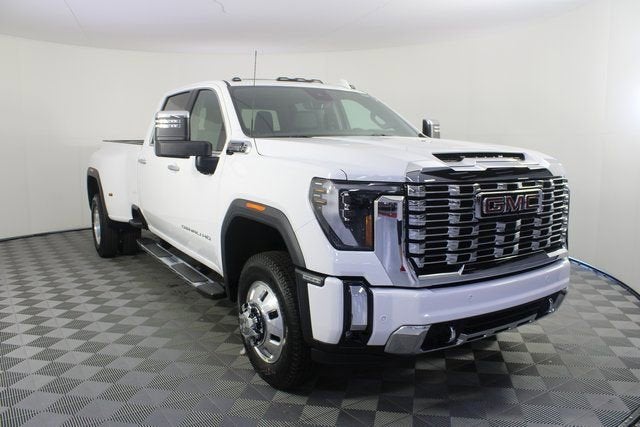 2026 GMC Sierra 3500 HD Denali DRW