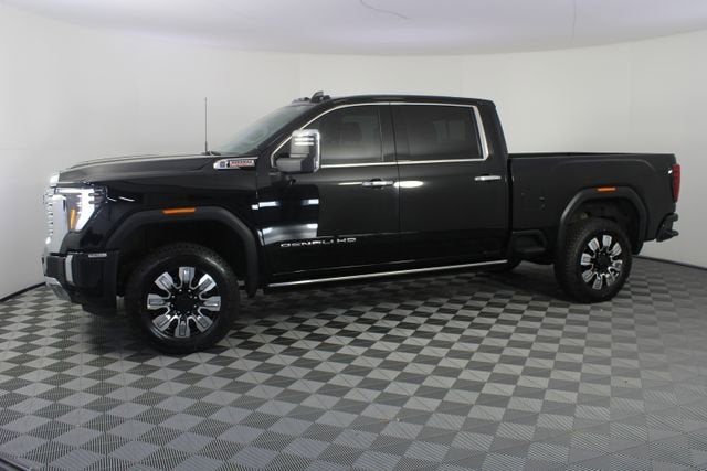 2025 GMC Sierra 3500 HD Denali