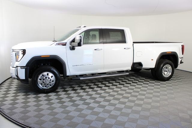 2026 GMC Sierra 3500 HD Denali DRW