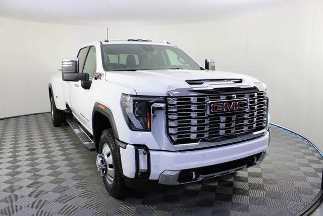 2026 GMC Sierra 3500 HD Denali DRW