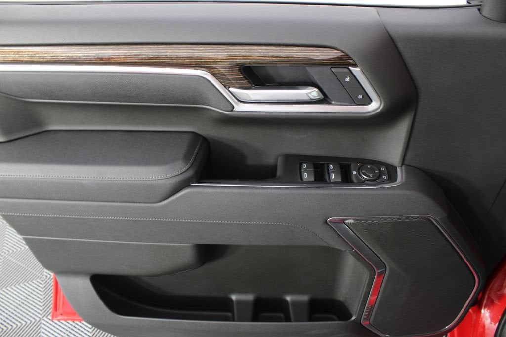 2025 GMC Sierra 1500 SLE