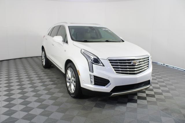 2017 Cadillac XT5 Platinum AWD