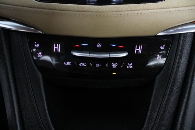 2017 Cadillac XT5 Platinum AWD