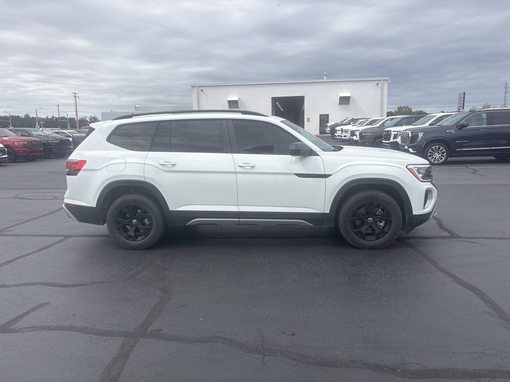 2024 Volkswagen Atlas 2.0T Peak Edition SE w/Technology
