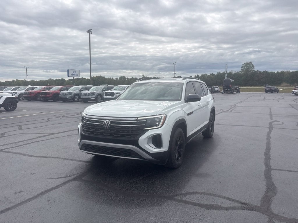 2024 Volkswagen Atlas 2.0T Peak Edition SE w/Technology