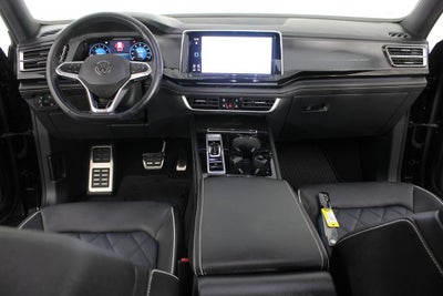 2025 Volkswagen Atlas Cross Sport 2.0T SEL Premium R-Line
