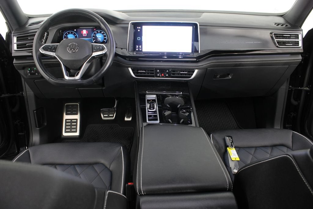 2025 Volkswagen Atlas Cross Sport 2.0T SEL Premium R-Line