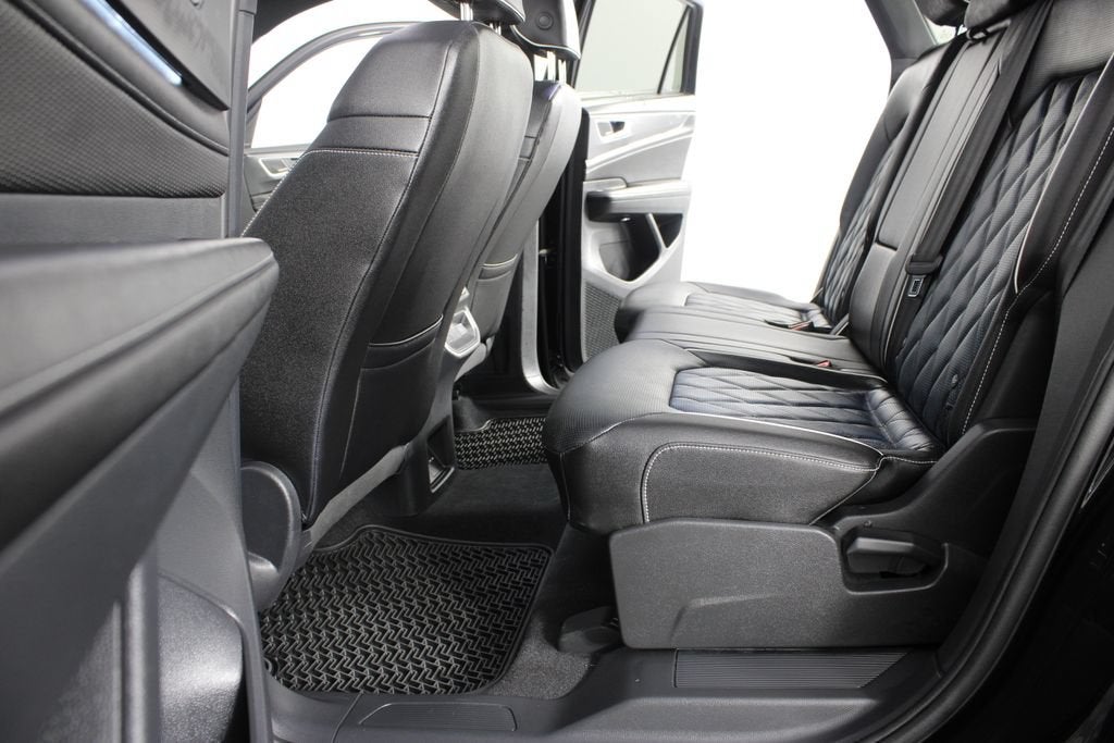 2025 Volkswagen Atlas Cross Sport 2.0T SEL Premium R-Line