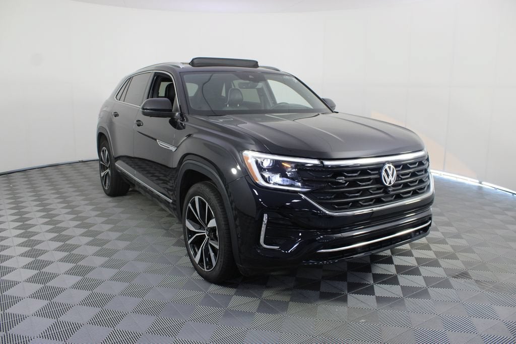 2025 Volkswagen Atlas Cross Sport 2.0T SEL Premium R-Line
