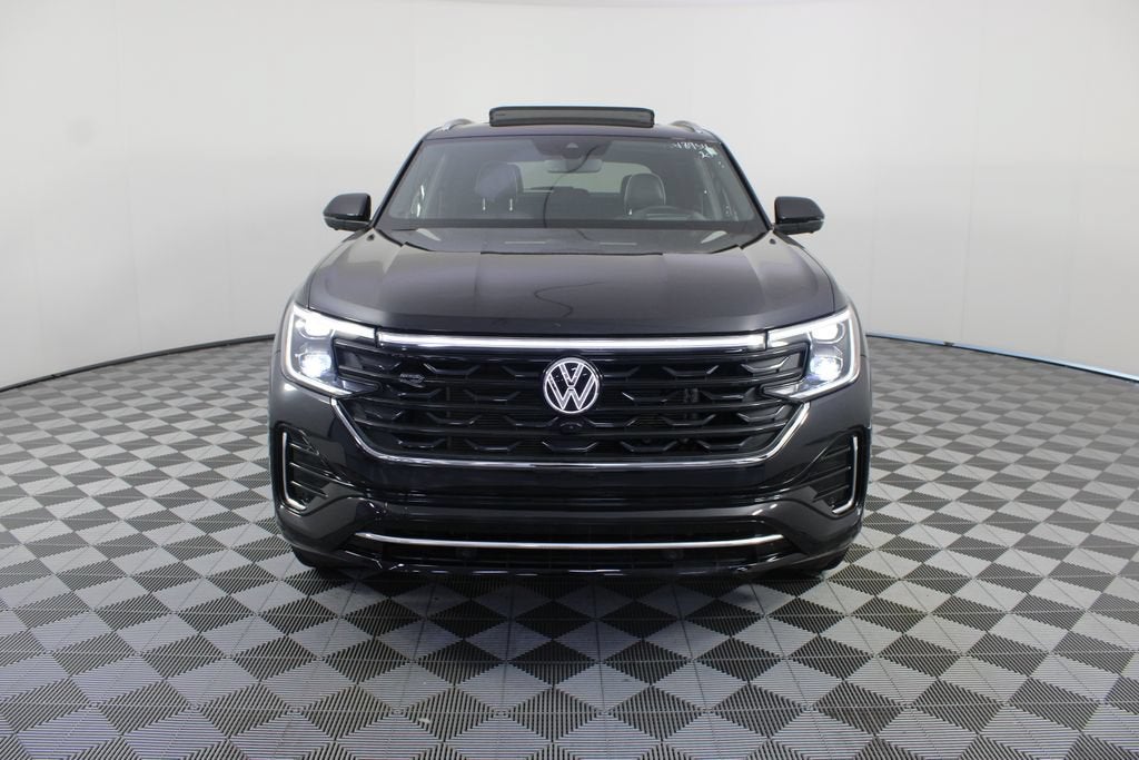 2025 Volkswagen Atlas Cross Sport 2.0T SEL Premium R-Line