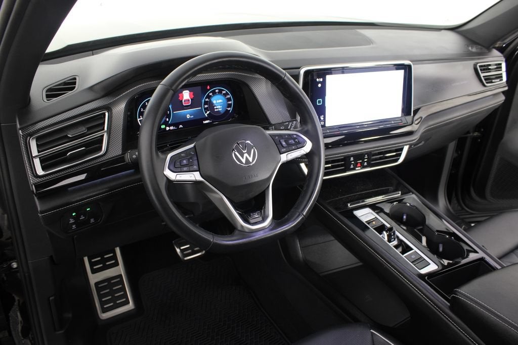 2025 Volkswagen Atlas Cross Sport 2.0T SEL Premium R-Line