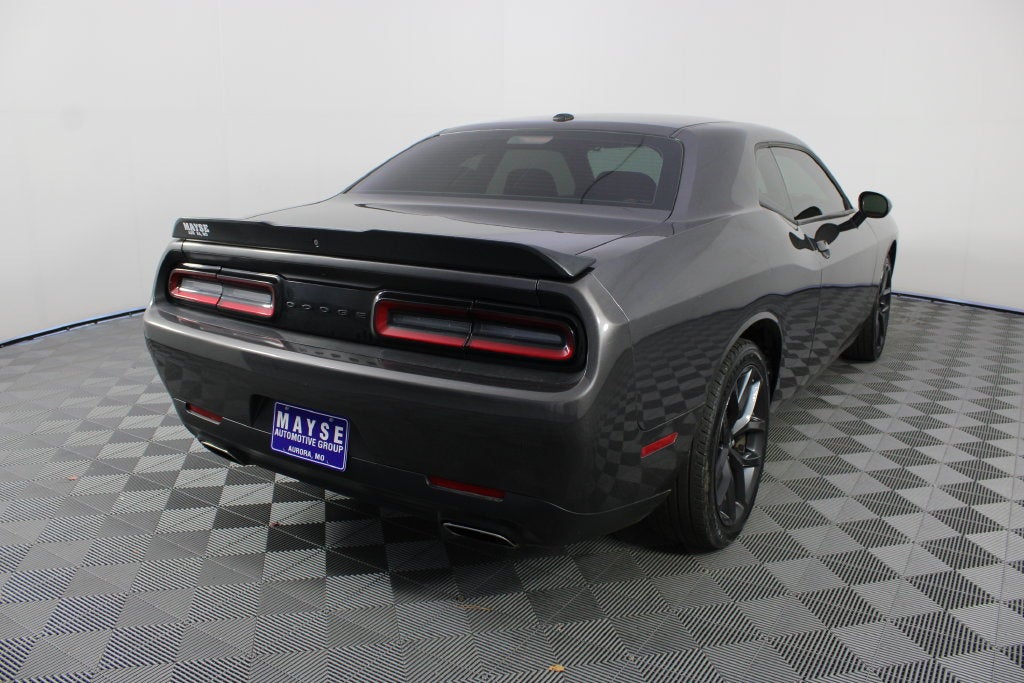 2022 Dodge Challenger SXT