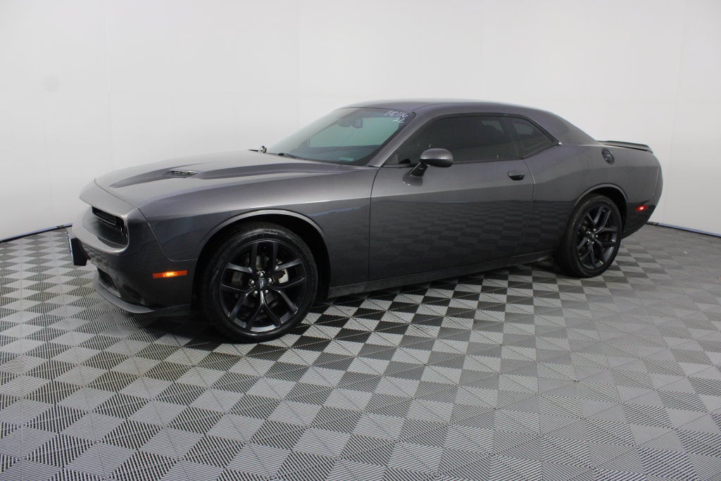 2022 Dodge Challenger SXT