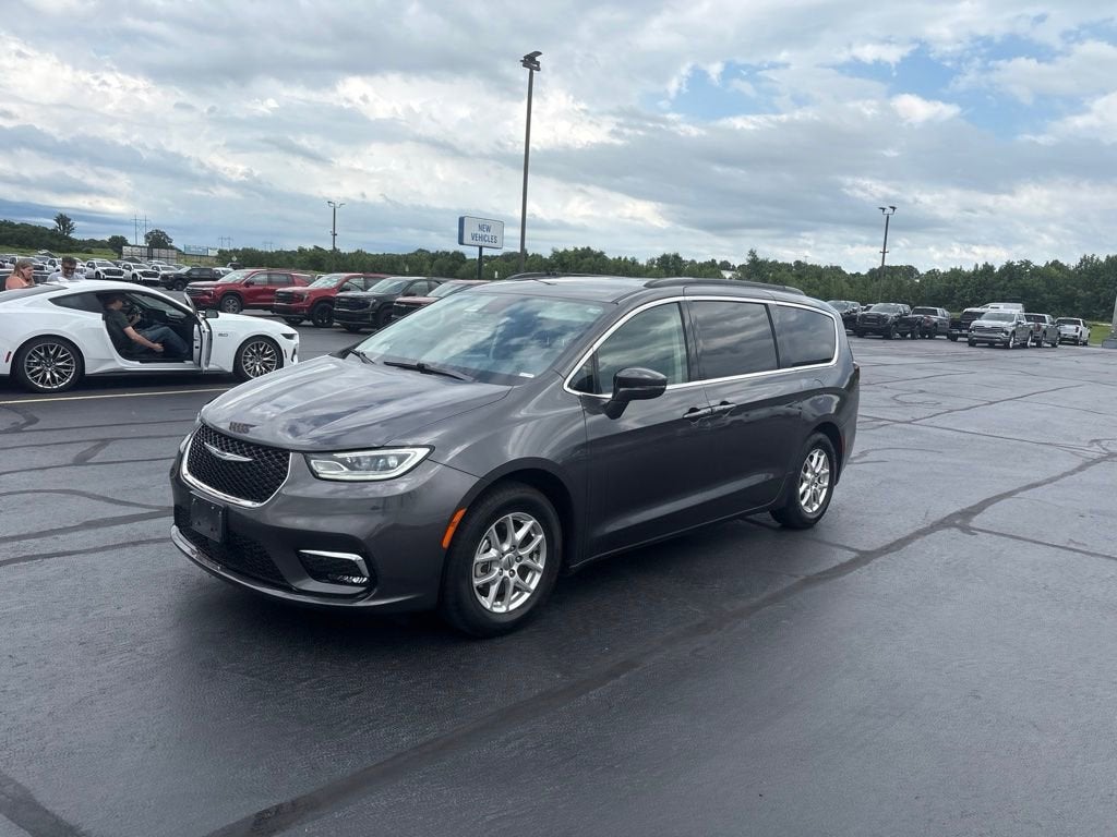 2022 Chrysler Pacifica Touring L