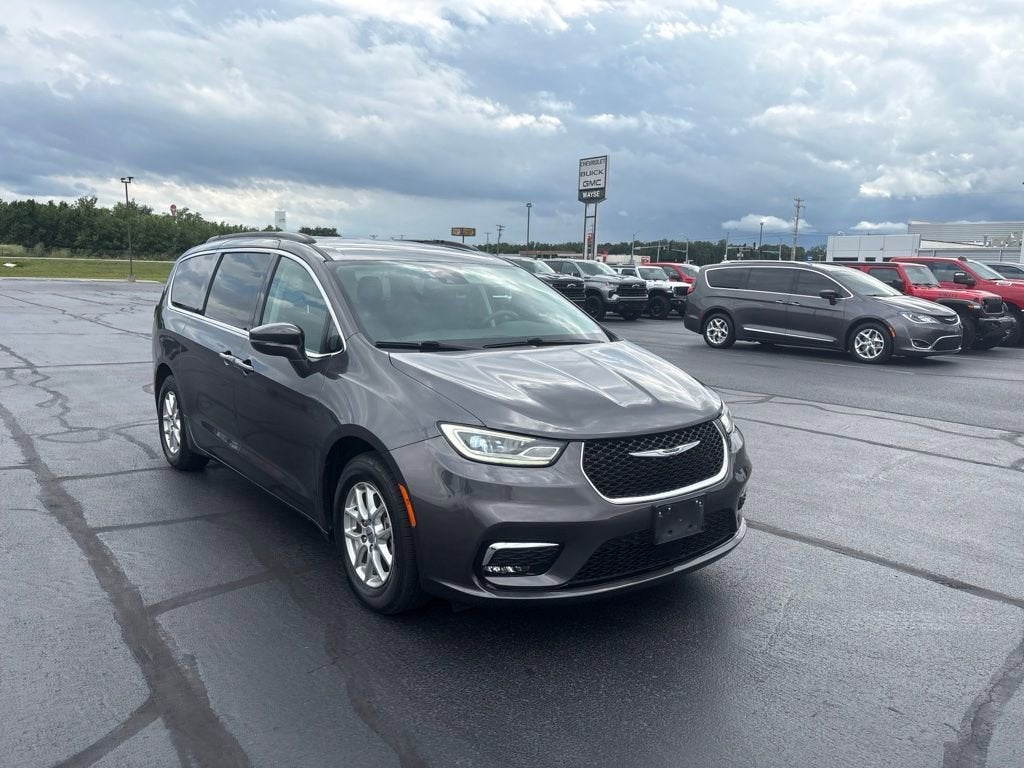 2022 Chrysler Pacifica Touring L
