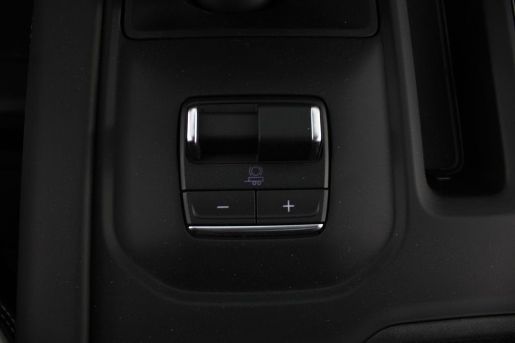 2026 GMC Sierra 1500 AT4X - Photo 9
