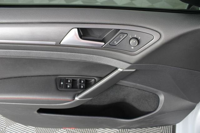 2021 Volkswagen Golf GTI S