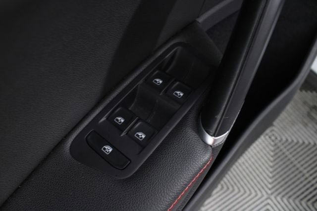 2021 Volkswagen Golf GTI S