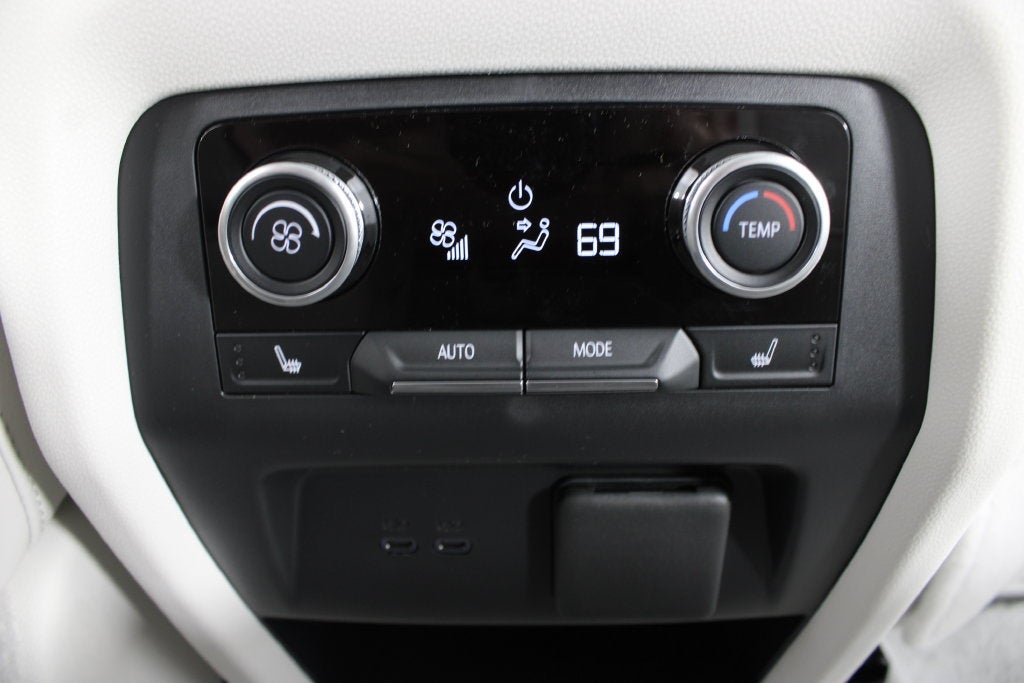 2027 Buick Enclave Avenir