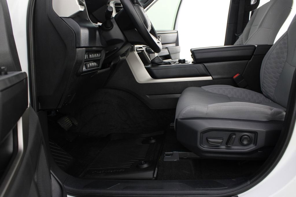 2025 Toyota Tundra 4WD SR