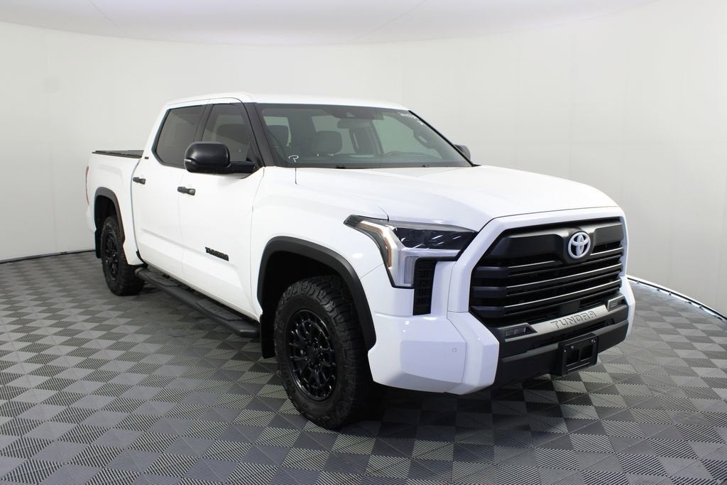 2025 Toyota Tundra 4WD SR