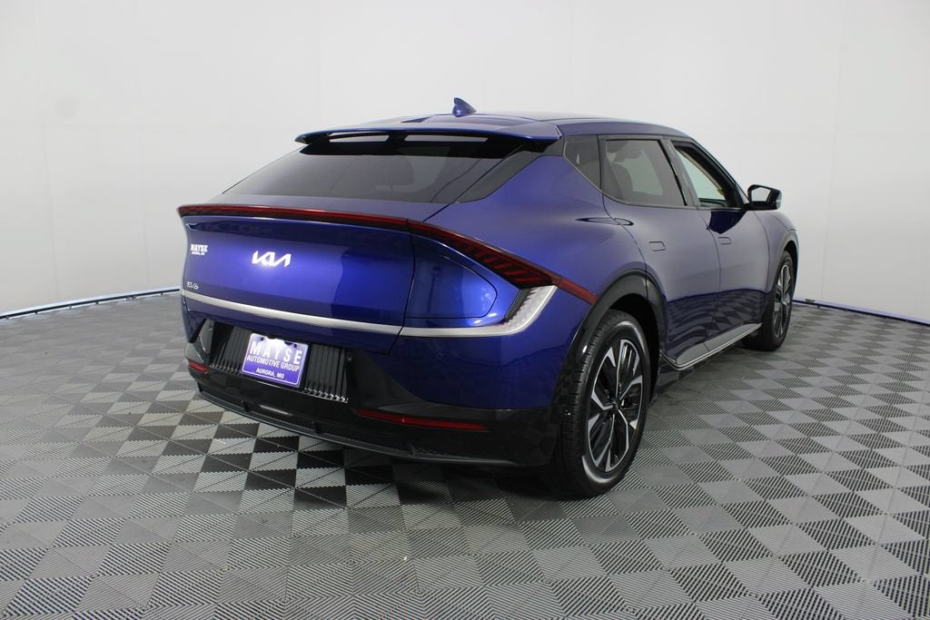 2022 Kia EV6 Wind